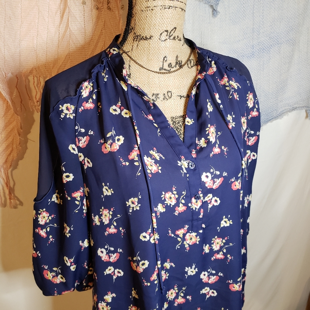 Lauren Conrad Floral sheer shoulder